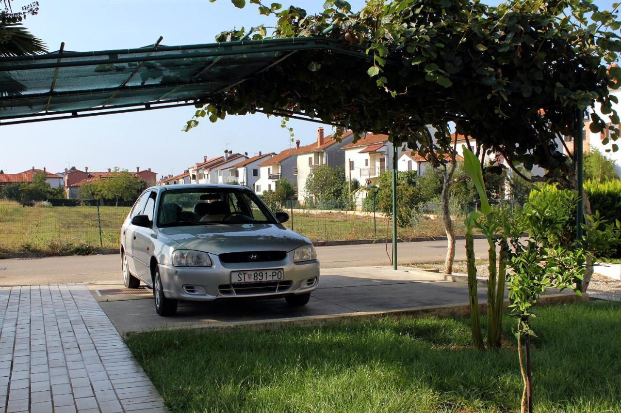 Apartments With A Parking Space Umag - 7109 Exteriér fotografie